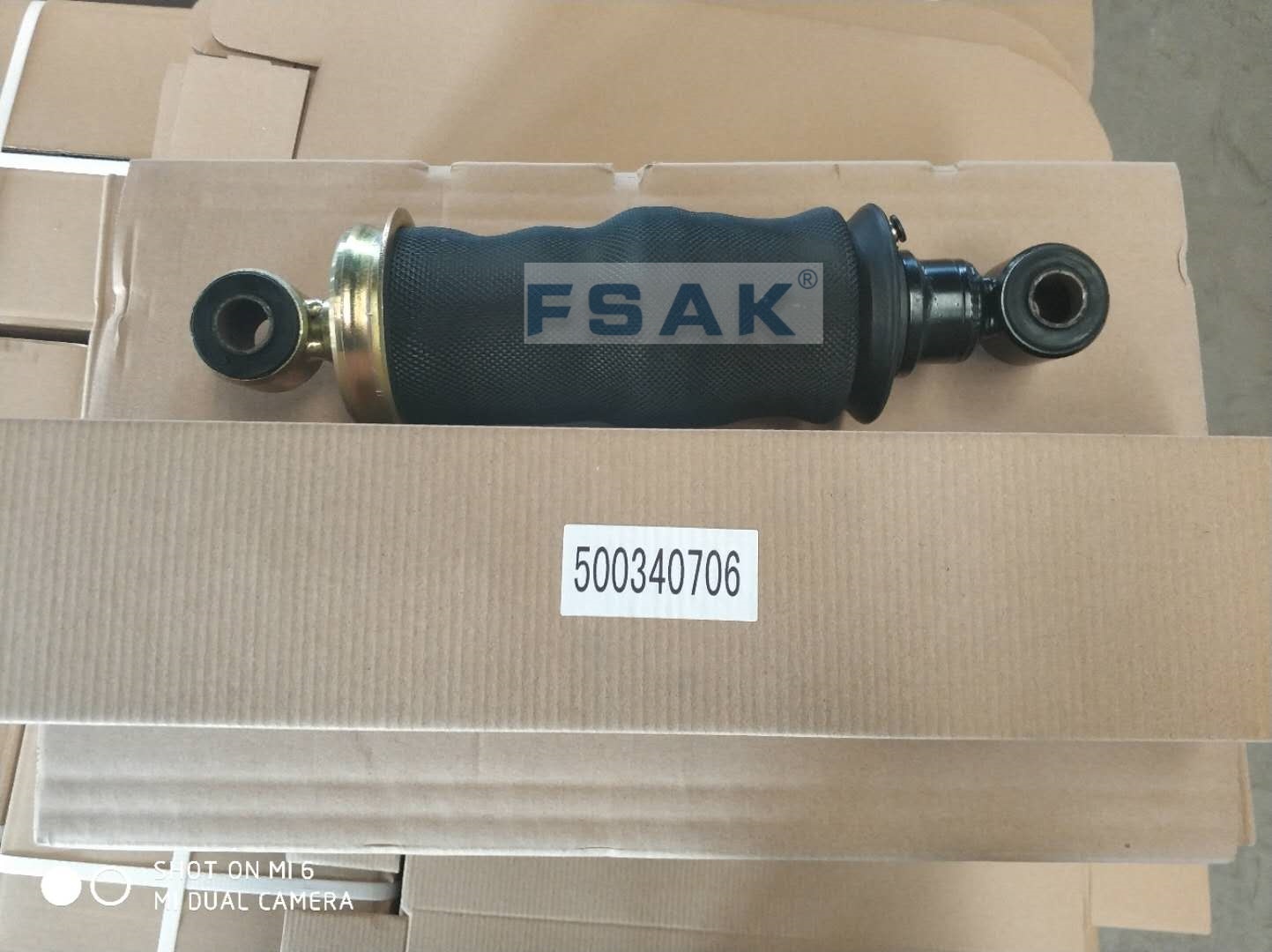 IVECO Stralis Rear Cab Shock Absorber with Air Spring 500340706 2